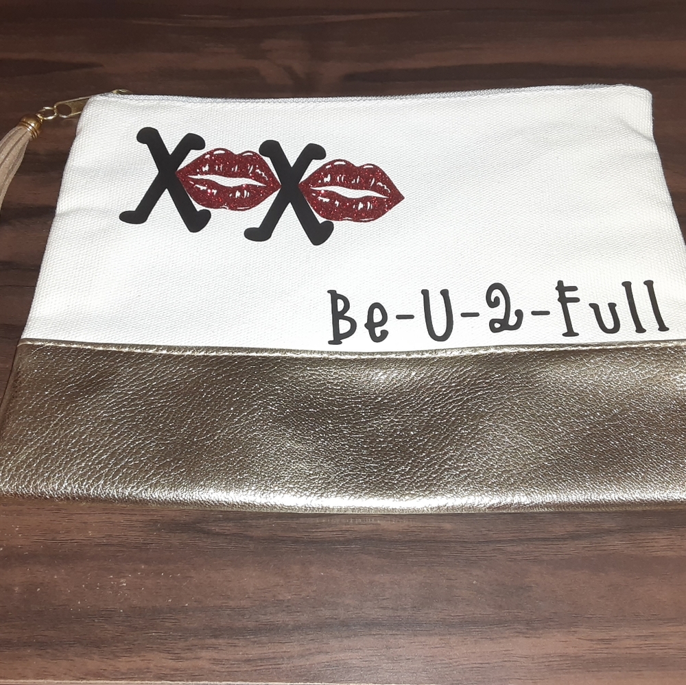 🌟🌟 Exclusive🌟🌟Hand designed canvas pouch - Picture 2 of 2
